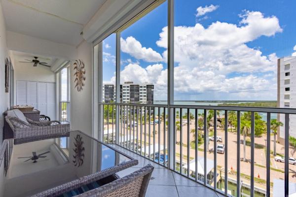 Casa Marina 654 - 4321 Bay Beach Lane Condo - Fort Myers Beach, FL