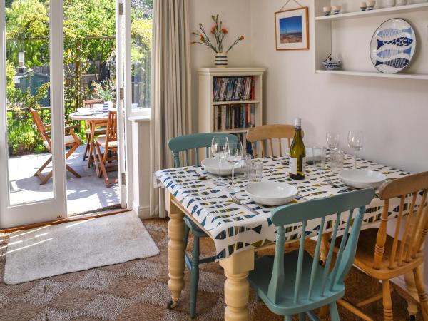 På bildet vises objektet Eva's Cottage som ligger i byen Wenhaston.