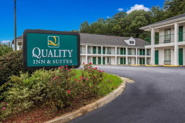 På billedet ses objektet Quality Inn & Suites Greensboro near Lake Oconee beliggende i byen Greensboro.