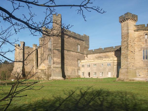 A la foto es mostra l'objecte Quartermasters situat a la ciutat de Brancepeth.
