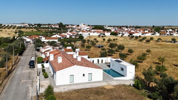 Na zdjęciu widoczny jest obiekt Casas SaoMiguel33 położony w mieście Évora.