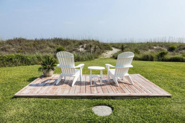 A la foto es mostra l'objecte Taylor Cottage home situat a la ciutat de Atlantic Beach.