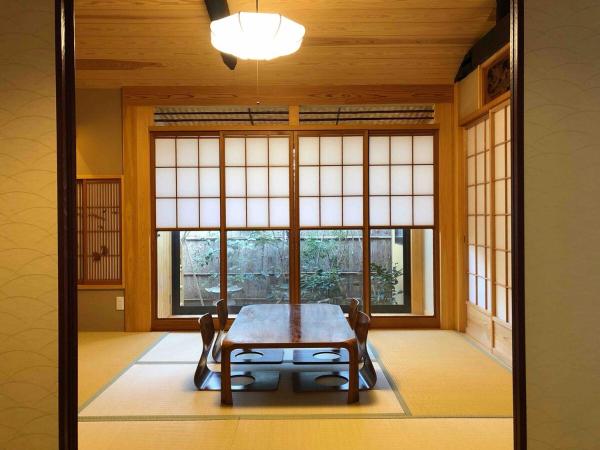 A la foto es mostra l'objecte 蘭-京唐庵 一棟貸し京町家 situat a la ciutat de Kyoto.