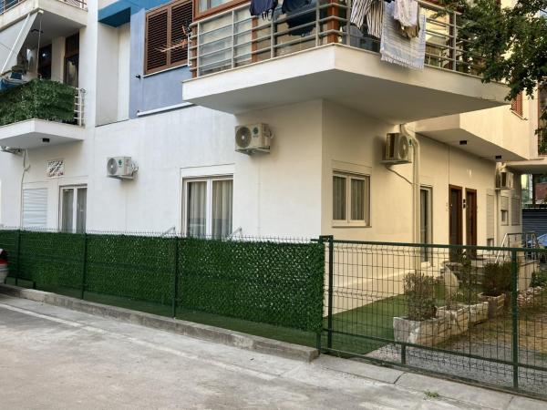 A la foto es mostra l'objecte Apartment Oasis with garage, Shkembi i Kavajes, 200 m from the beach situat a la ciutat de Durrës.
