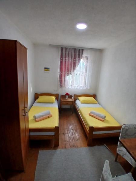 A la foto es mostra l'objecte Lago Apartment's situat a la ciutat de Kravlja.