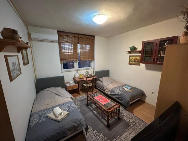 På billedet ses objektet Rooms Ada Centar Free Parking beliggende i byen Sarajevo.