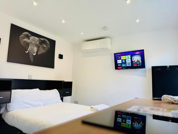 A la foto es mostra l'objecte Home away from home! situat a la ciutat de Rangeworthy.