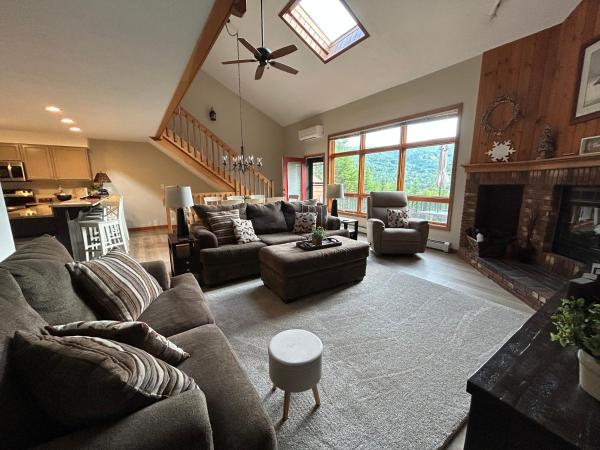 The Timberview - 4 Bedroom Air Conditioned Townhouse - Bethlehem, NH