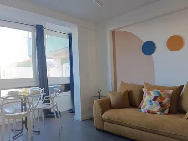 Bilde 5: Spacious & Near the Subway