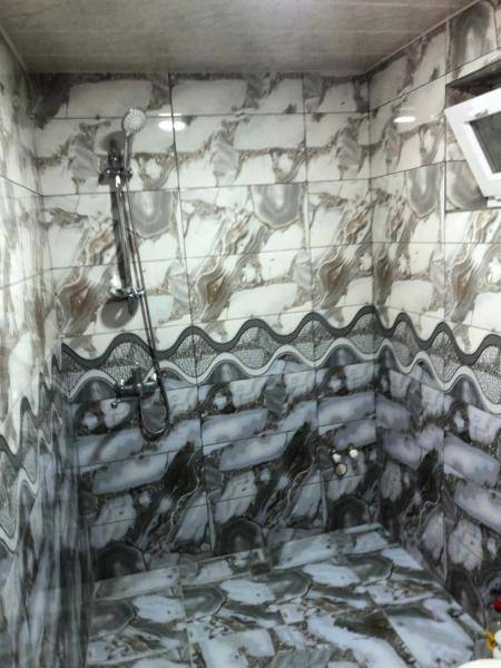 The photo shows the Kirayə ev located in the city of Mekhrably.