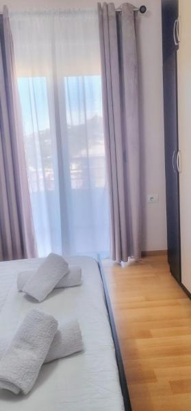 A la foto es mostra l'objecte Elegant Castle View, Gjirokastra situat a la ciutat de Gjirokastër.