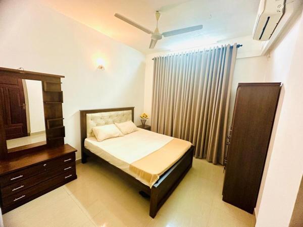 På billedet ses objektet Dehiwala Aparment Stay PrivateRoom beliggende i byen Dehiwala.