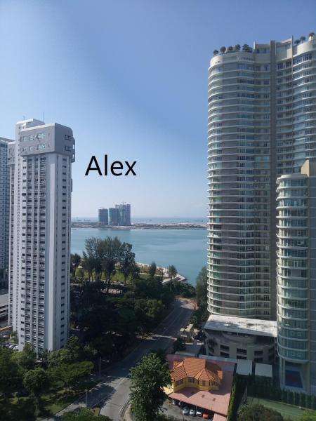 Studio at Middle floor sea view, George Town