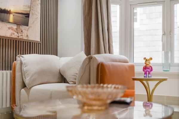 Photo 3 : Chic & Modern 1-Bedroom Apartment in Prime Mayfair H2