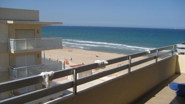 A la foto es mostra l'objecte Bonito piso en Primera linea de playa con ascensor situat a la ciutat de Daimuz.