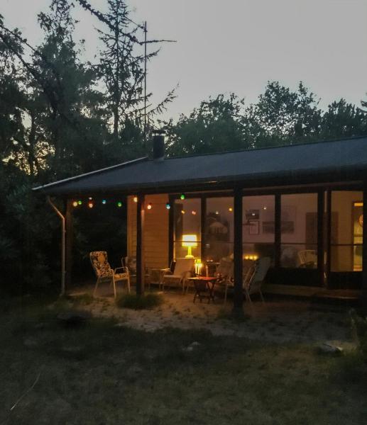 Kuvassa näkyy kohde Swedish-Inspired Home In Odden's Forest, joka sijaitsee kaupungissa Tjørneholm.