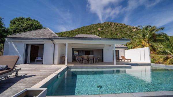Refreshing Grand Villa near Shops and Beaches, Gustavia