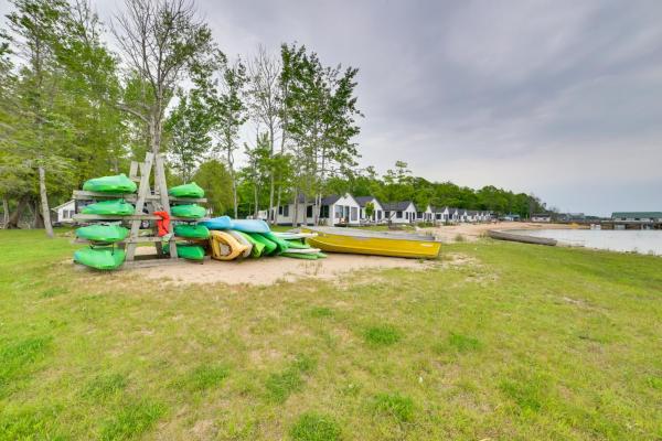 Lake Huron Beachfront Cabin W/ Free Boat Rentals - Michigan