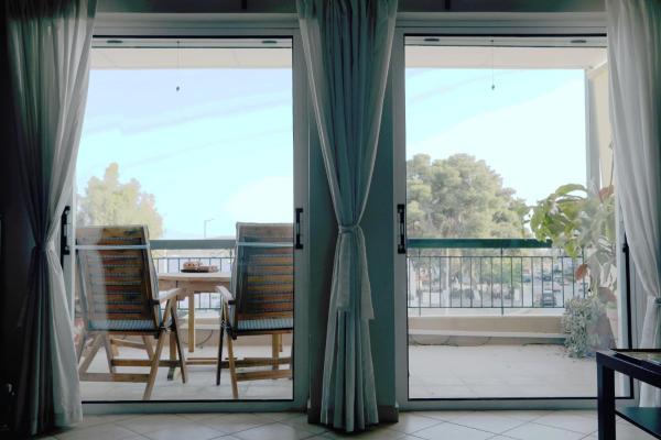 Na zdjęciu widoczny jest obiekt Chalkida Sea View Residence położony w mieście Nea Artaki.