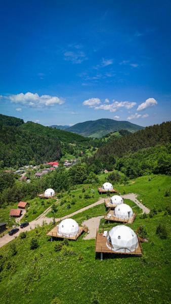 A la foto es mostra l'objecte Zenzia Glamping Adult Only situat a la ciutat de Negulesti.