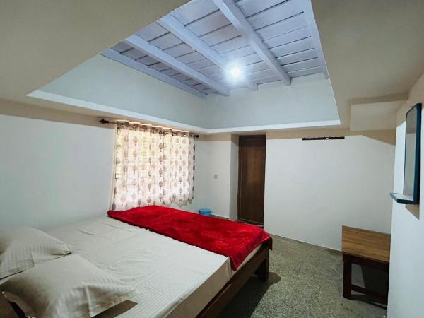 A la foto es mostra l'objecte Coffee grove homestay situat a la ciutat de Aldūr.