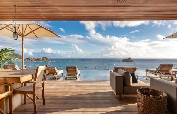 Your Villa Right Next on the Beach, Gustavia