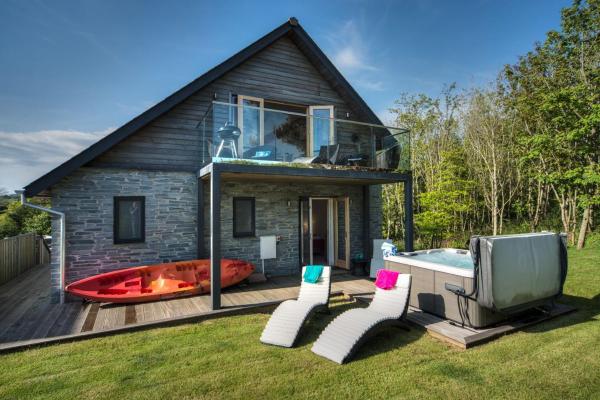 På bildet vises objektet House 27 som ligger i byen Looe.