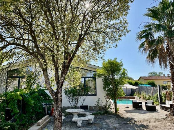 A la foto es mostra l'objecte Villa Higuerita situat a la ciutat de Pelahustán.