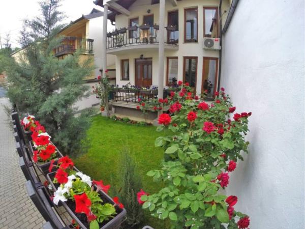 Hostel - F, Gjakove