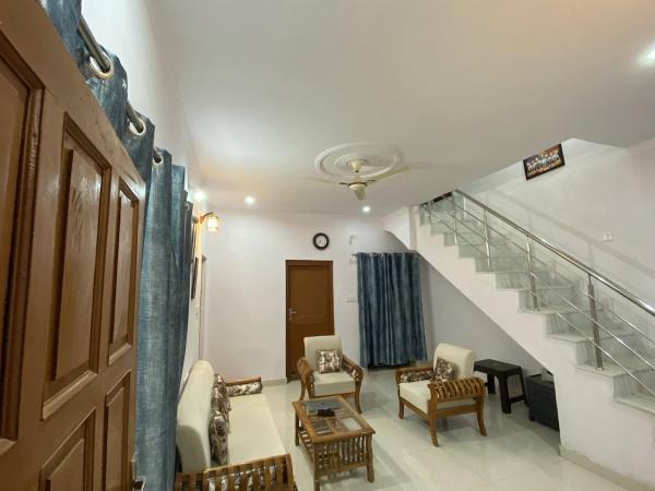 A la foto es mostra l'objecte Kedar Villa Lansdowne- A complete private homestay situat a la ciutat de Dwārīkhāl.