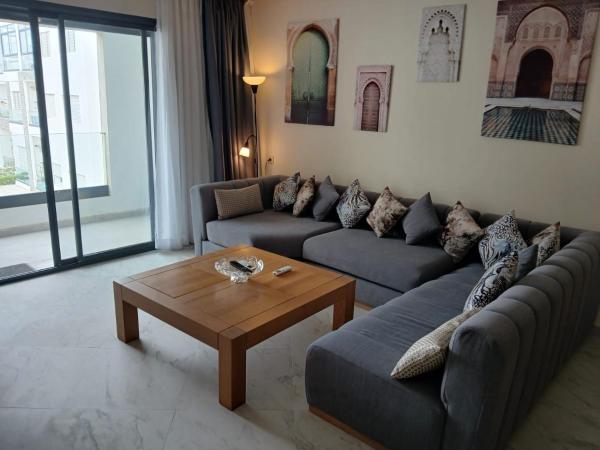 Na zdjęciu widoczny jest obiekt Vakantie app charmante Harhoura położony w mieście Temara.