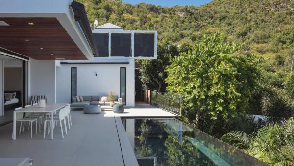 Na zdjęciu widoczny jest obiekt Bright Home With Private Heated Pool położony w mieście Gustavia.