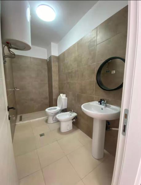 På billedet ses objektet Apartment 5 Maj, Tirana beliggende i byen Babru.