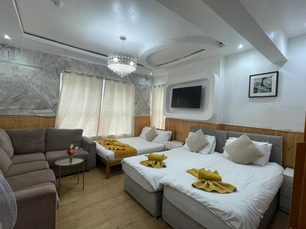A la foto es mostra l'objecte Ariana House Hotel-Families and Couples Only situat a la ciutat de Blackpool.