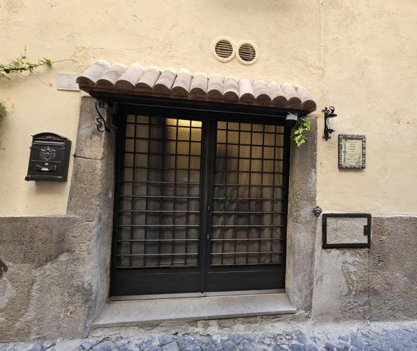 Na fotografii je vidět objekt Casa medievale Il Rifugio di Olimpia nacházející se ve městě Viterbo.