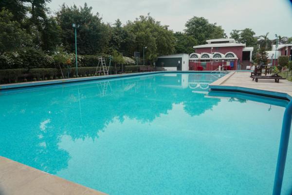 A la foto es mostra l'objecte Goa Country Club By Pearl Near Udyog vihar Yashobhoomi situat a la ciutat de Gurgaon.