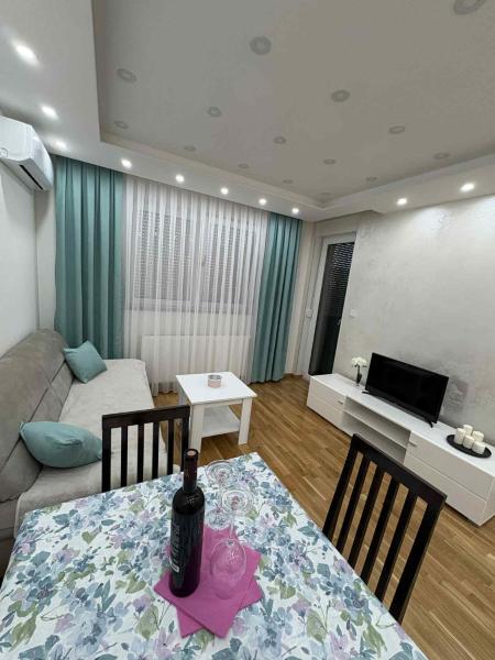 Kuvassa näkyy kohde Apartman Andjela Doboj, joka sijaitsee kaupungissa Doboj.