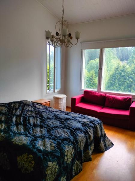På billedet ses objektet 2-3 room apartment & terrace & balcon beliggende i byen Espoo.