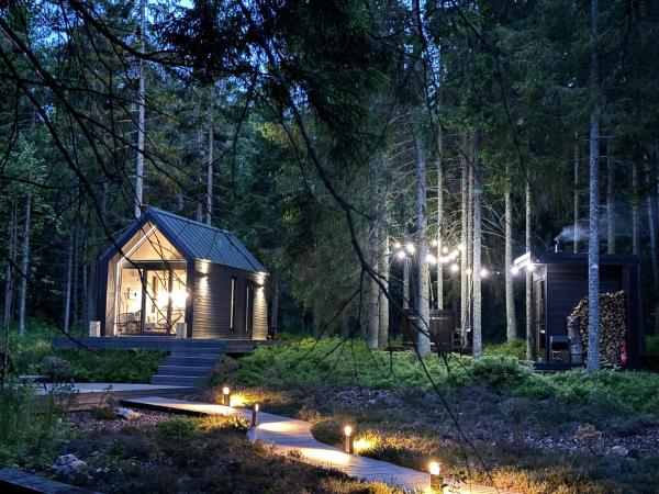 På billedet ses objektet PAUS puhkemaja beliggende i byen Spithami.