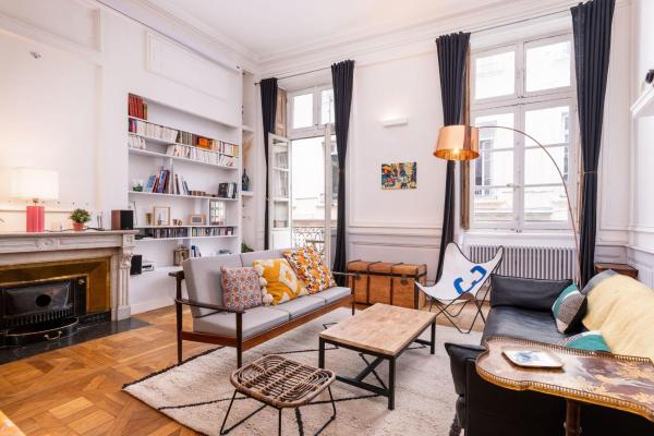 Le Central - 200 m apartment in the heart of the city, Lyon