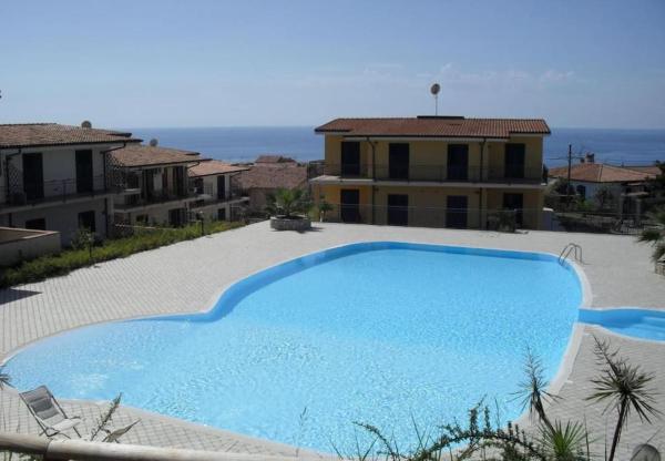 Na zdjęciu widoczny jest obiekt Parco Meridiana 25H położony w mieście Scalea.