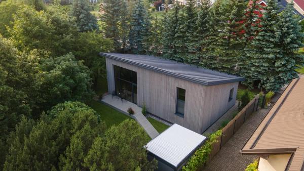 Na fotografii je vidět objekt Pine house nacházející se ve městě Avižieniai.