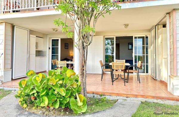 A la foto es mostra l'objecte Studios les papillons village vacances situat a la ciutat de Courcelles.