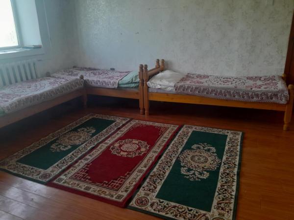 Na foto é possível ver o objeto Munkhut guest house localizado na cidade de Mörön.