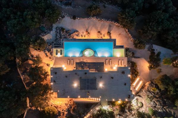 A la foto es mostra l'objecte Summer Wine Villa situat a la ciutat de Spartýlas.