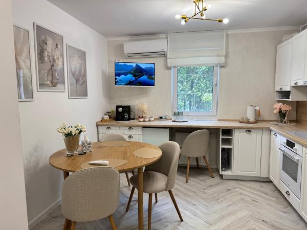En la foto se muestra el objeto Apartament Victoria ubicado en la ciudad de Tîrnăveni.