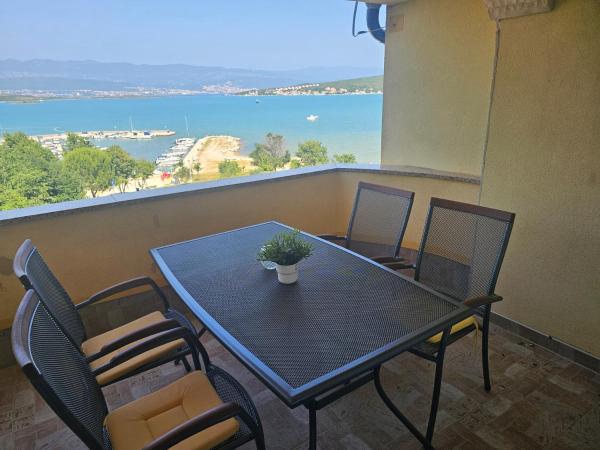 Apartment Adria - Malinska