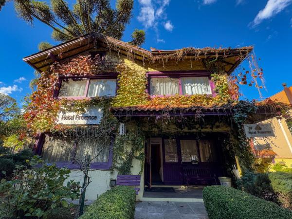 Petit Hotel Provence Gramado - グラマド
