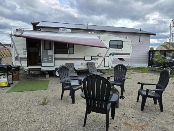 På billedet ses objektet Gtown Campers beliggende i byen Geraldton.