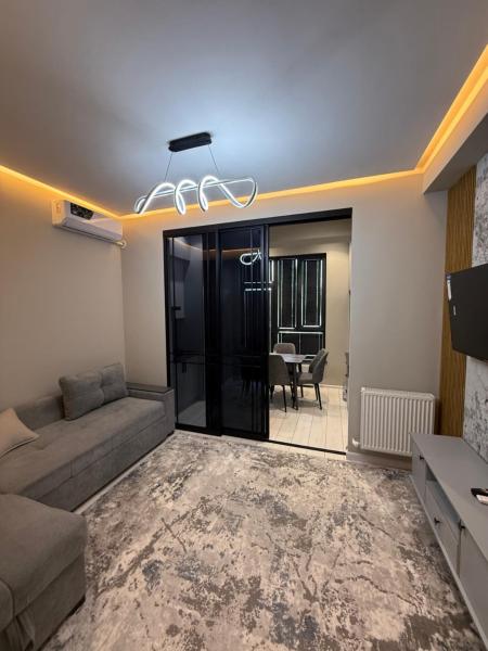 La photo montre l'objet Студия квартира в центре Ташкента situé dans la ville de Muruntau.